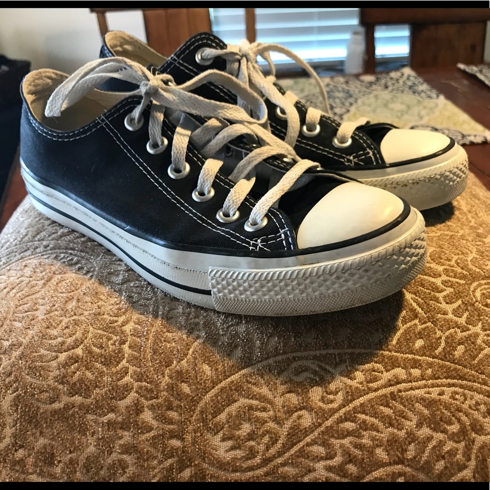Black converse